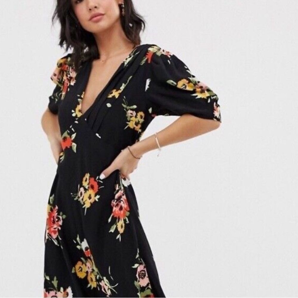 Free People Neon Garden Black Floral Print Mini Dress Size 0 V‎ Neck Multi Color